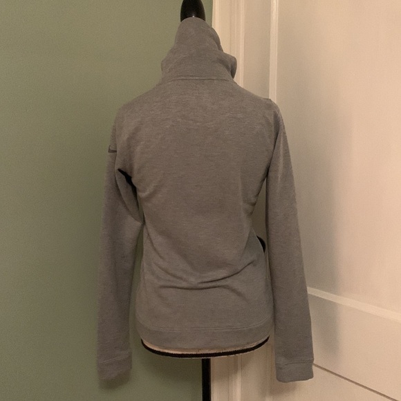 Nike Dri-Fit Gray Cowl/Turtleneck Sweatshirt - Picture 6 of 15